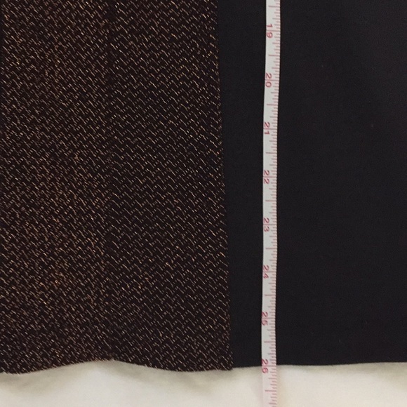 Black dress - Picture 5 of 8